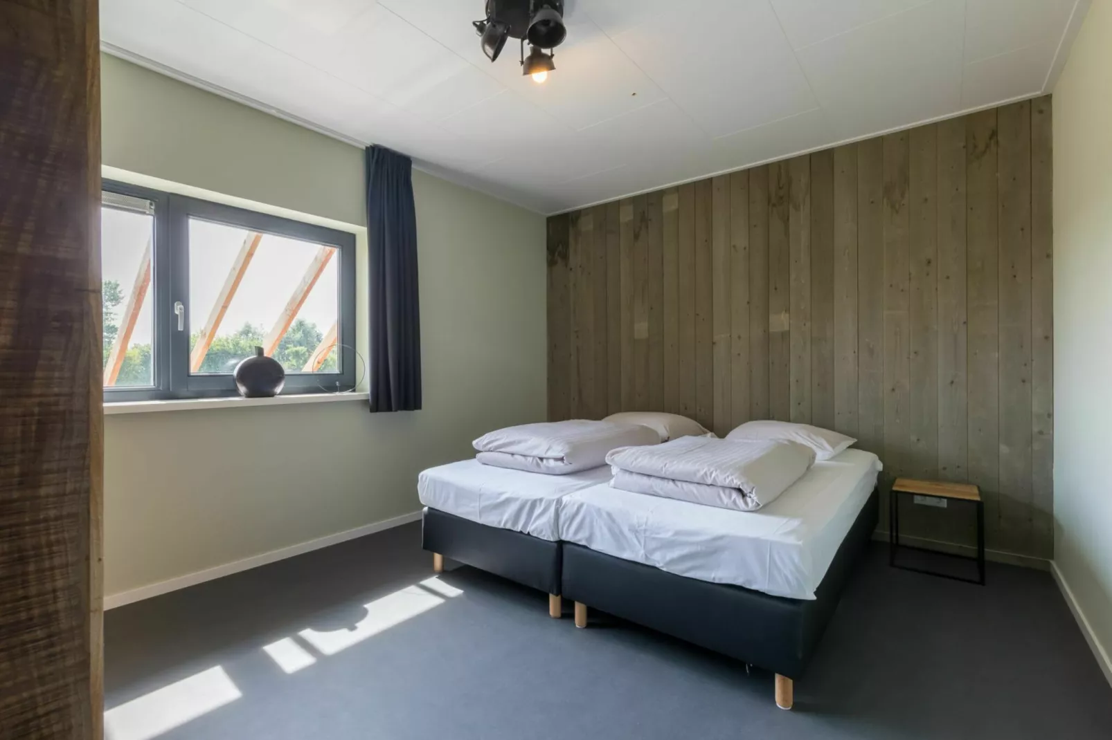 Vroondijk 2- duinappel en zonnebes-Bedroom