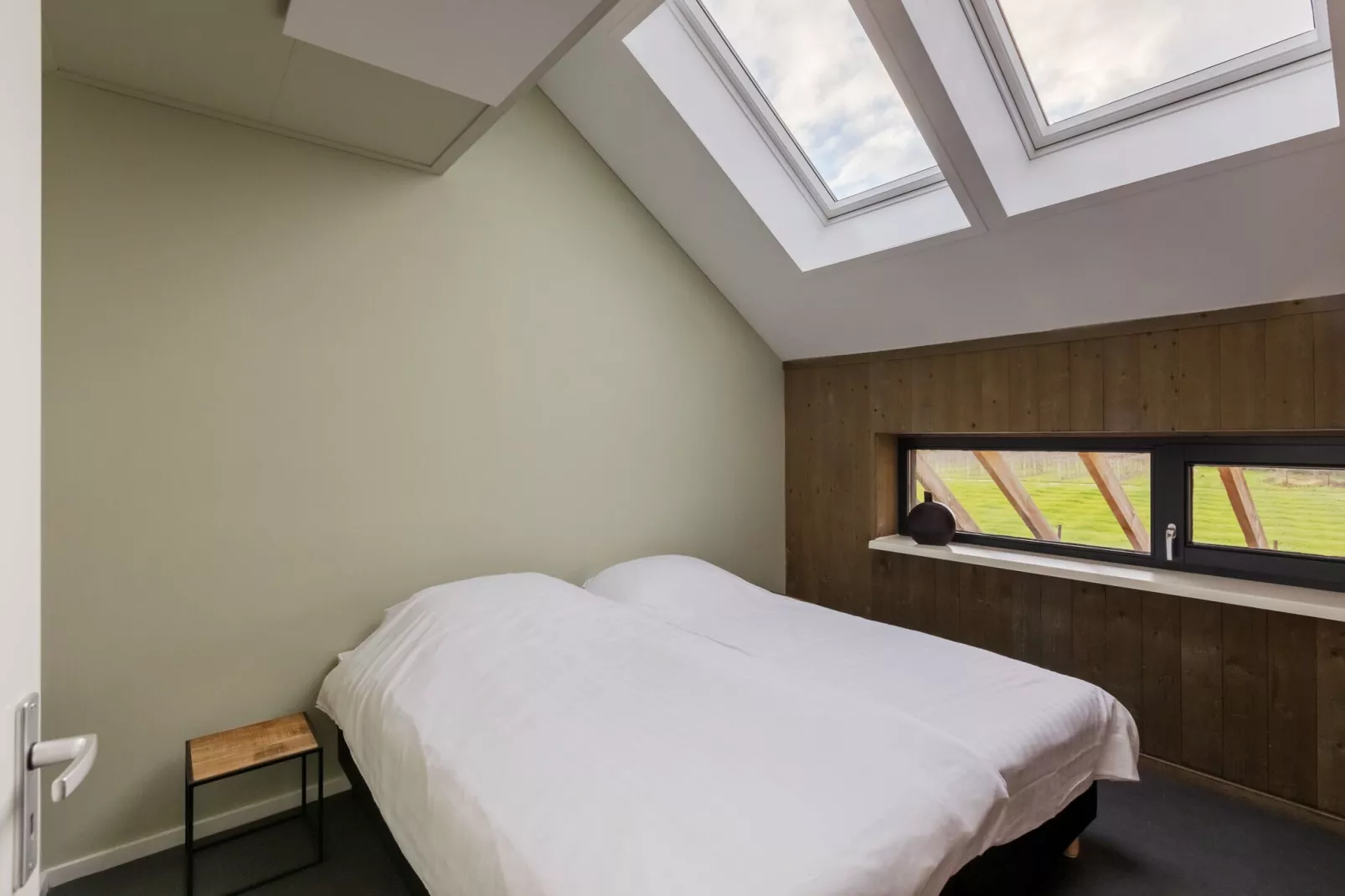 Vroondijk 2-Zeebloesem-Bedroom
