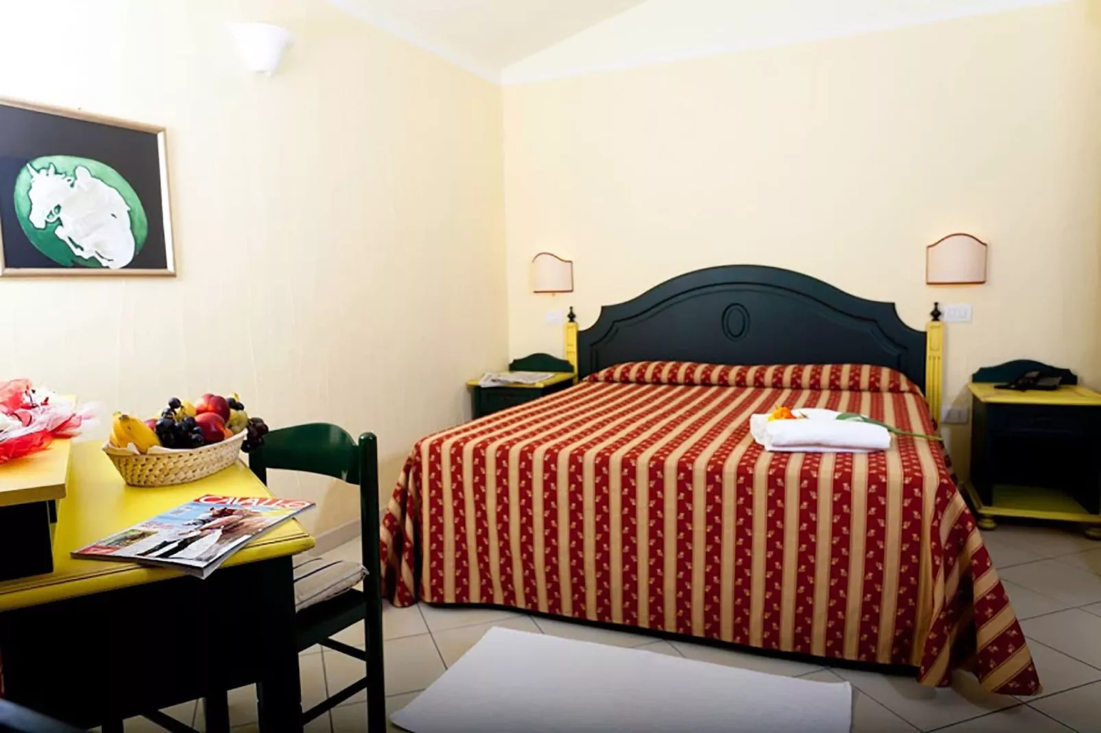 APT studio 1 camera-Bedroom