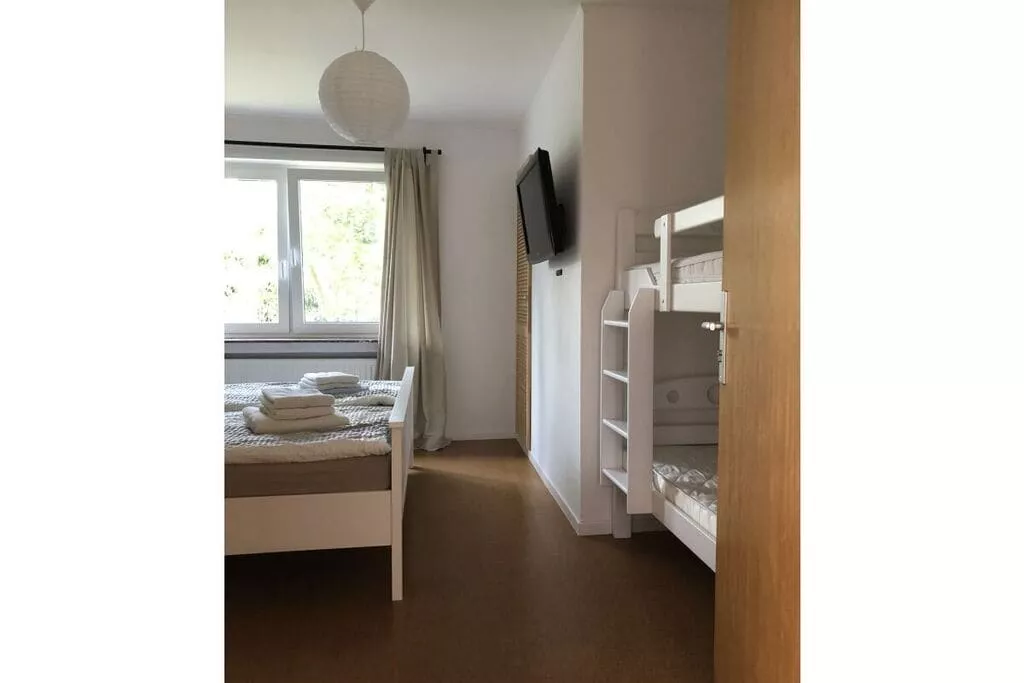 223148-Bedroom
