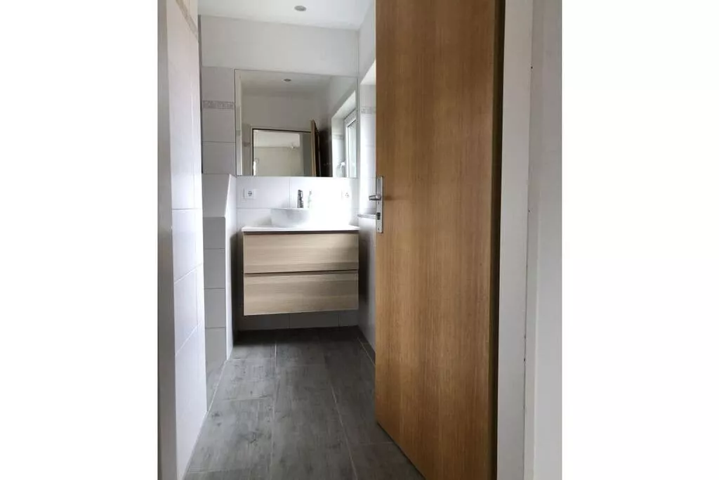 223148-Bathroom