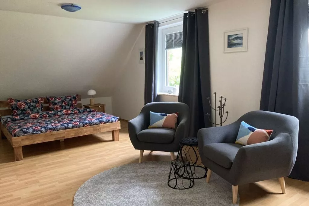 398478-Bedroom