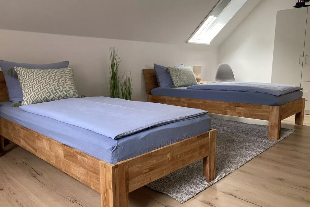 398478-Bedroom
