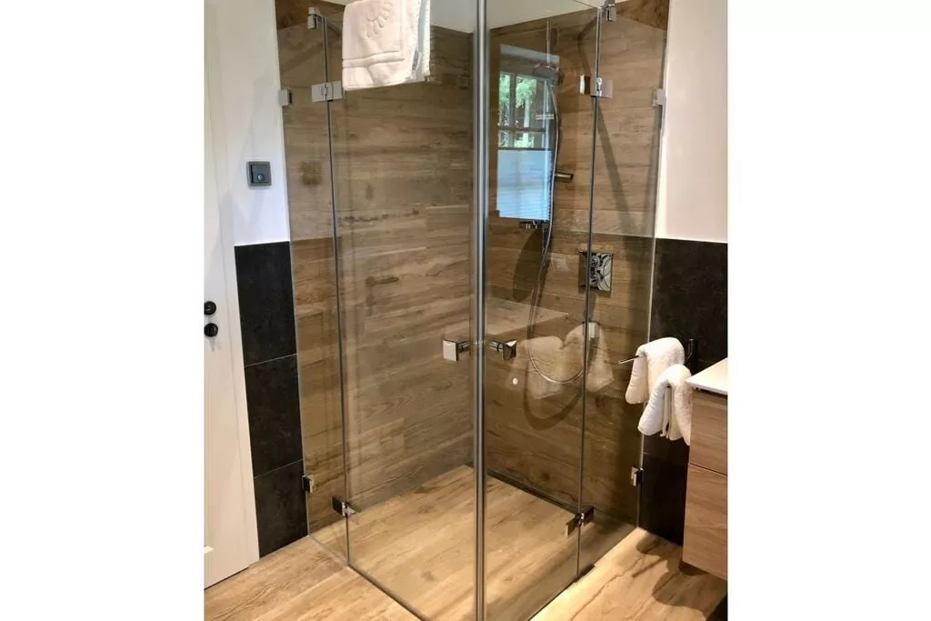 269822-Bathroom