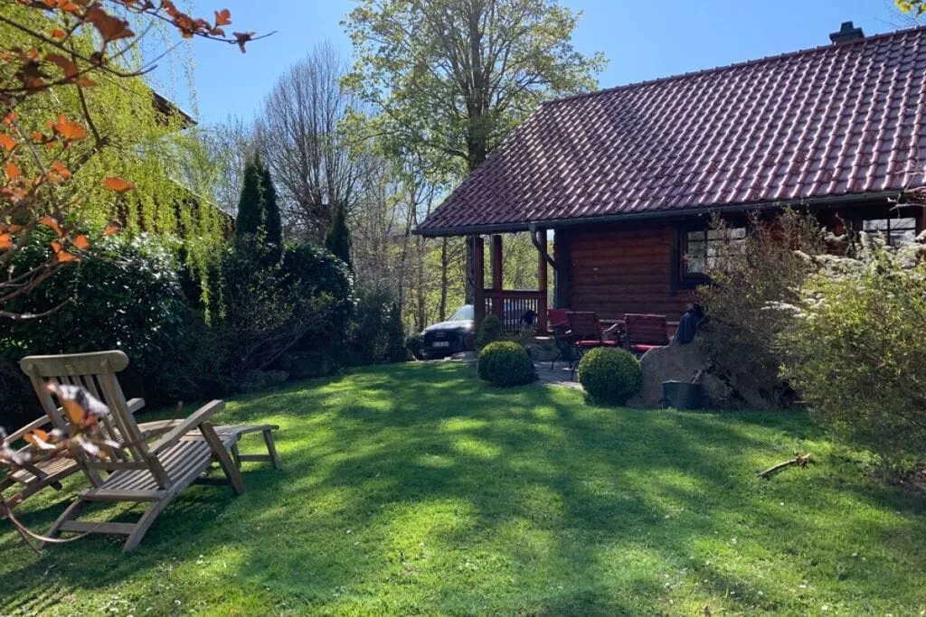 238381-View