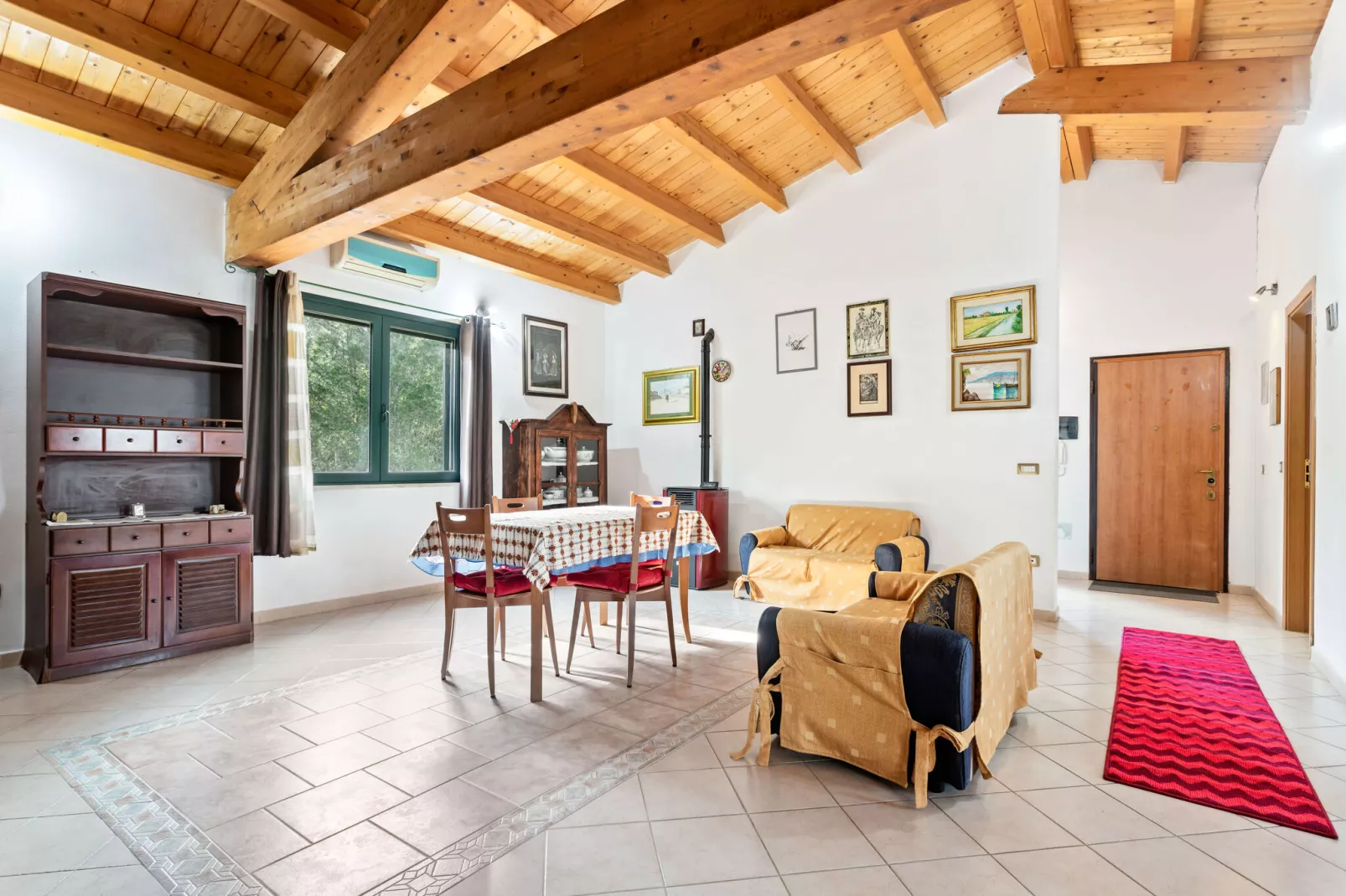 Villa Manca-Living room