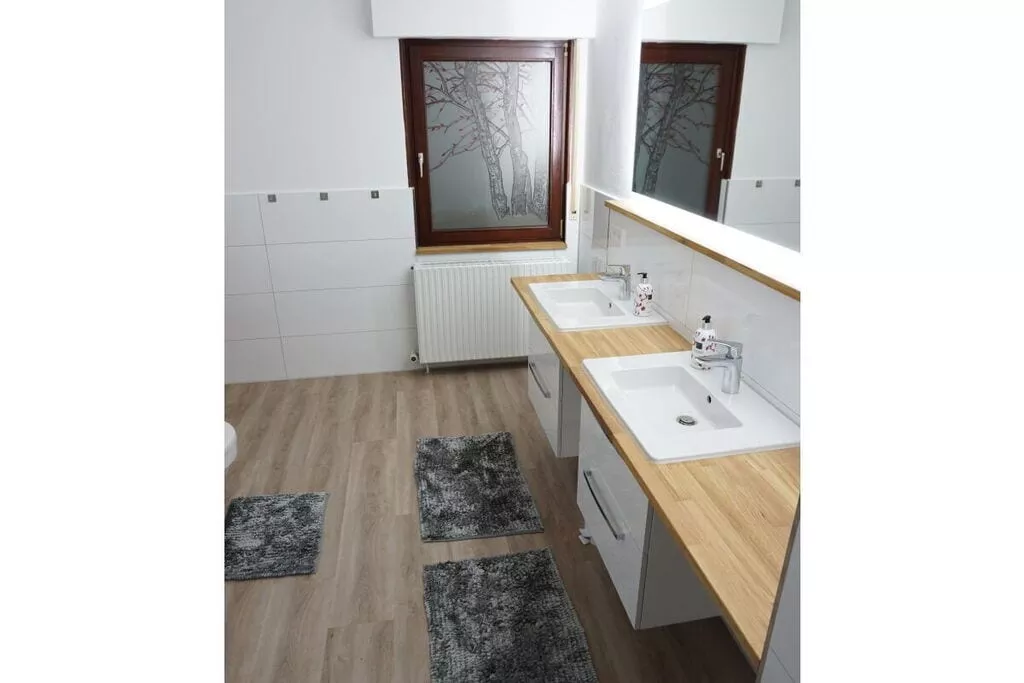 247283-Bathroom