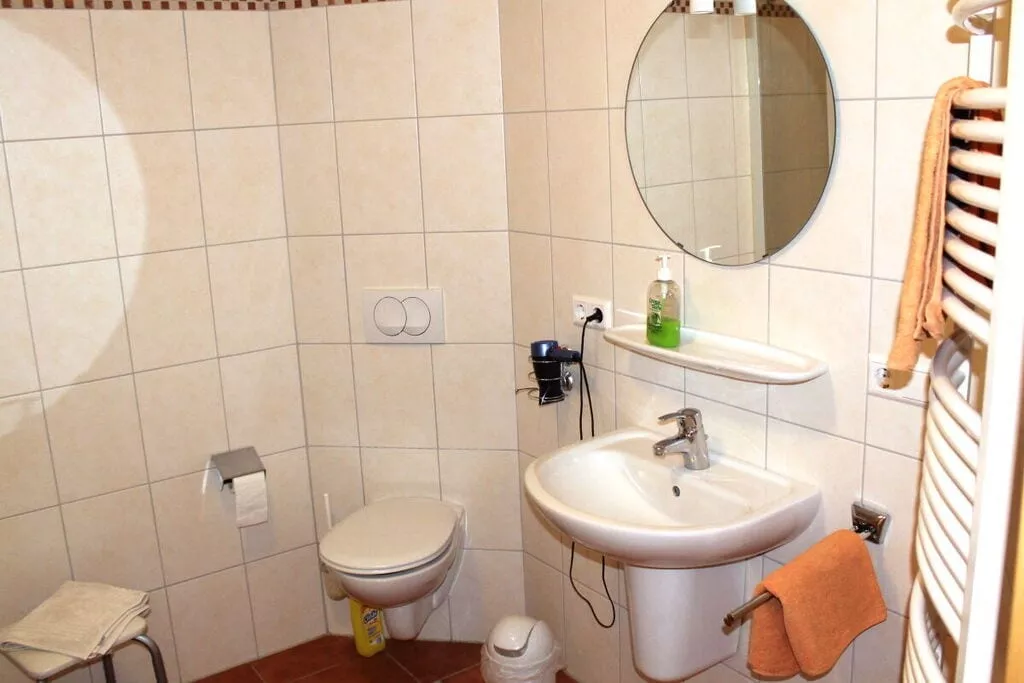 315305-Bathroom