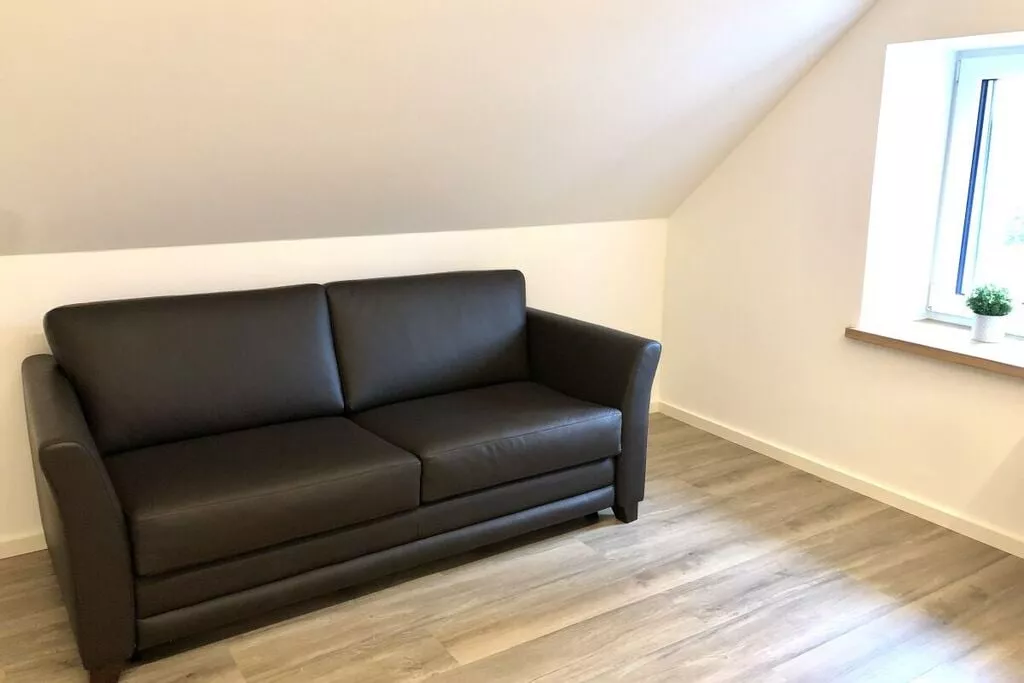 298879-Bedroom