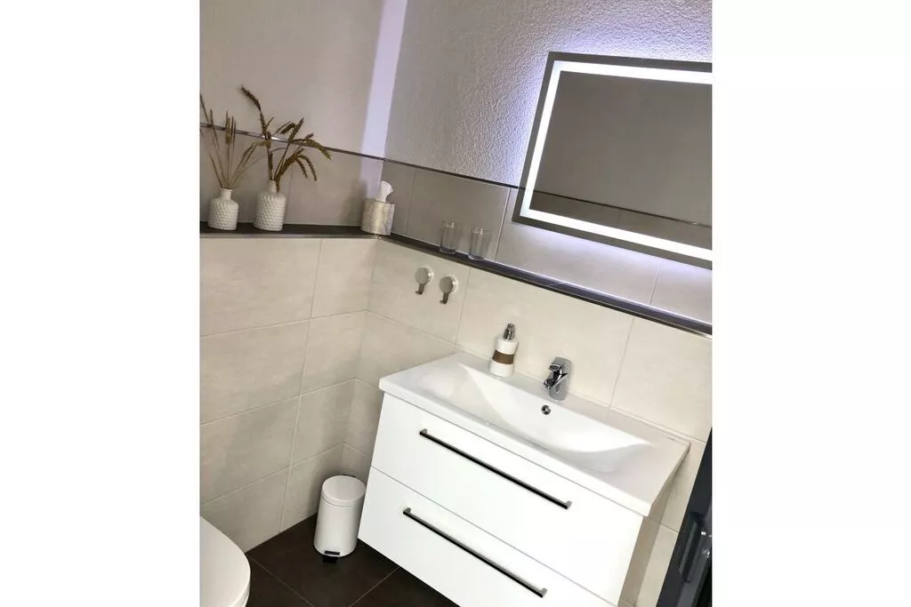 298879-Bathroom