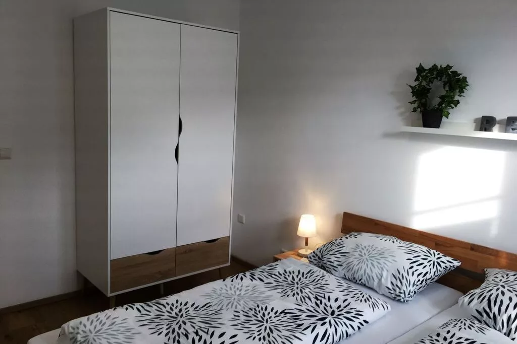 249025-Schlafzimmer