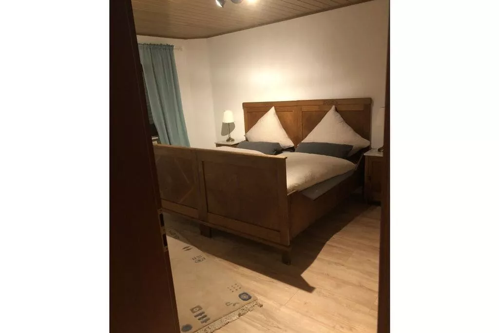330959-Bedroom