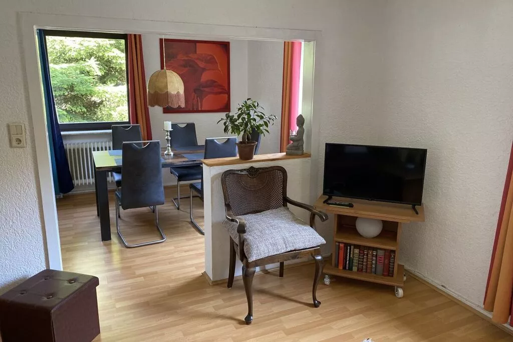 390067-Esszimmer