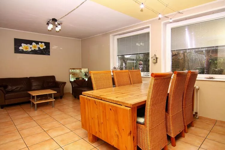 Ferienhaus in Neukirchen 10 P-Dining room