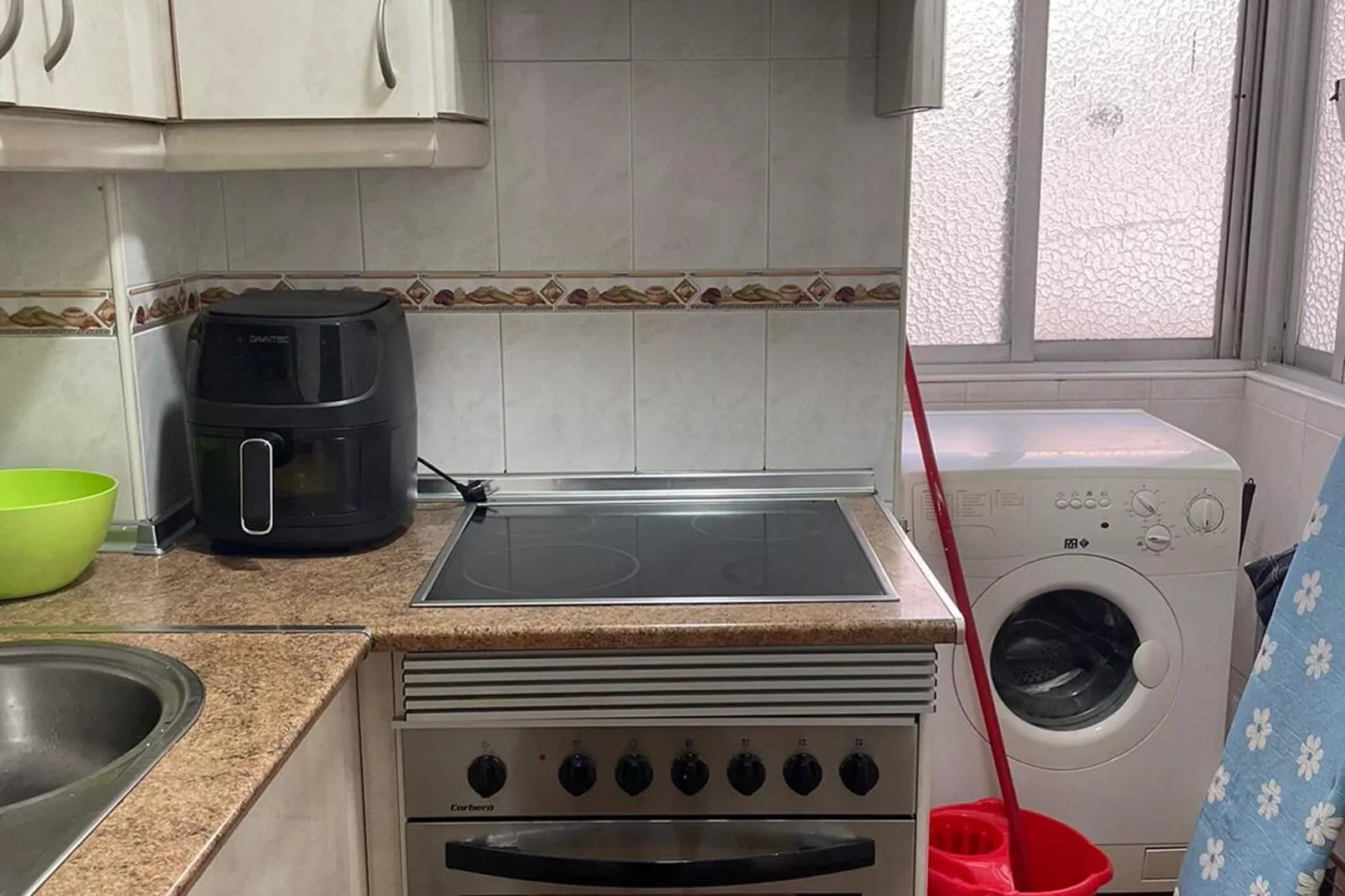 Apartamento Mairena-Kitchen