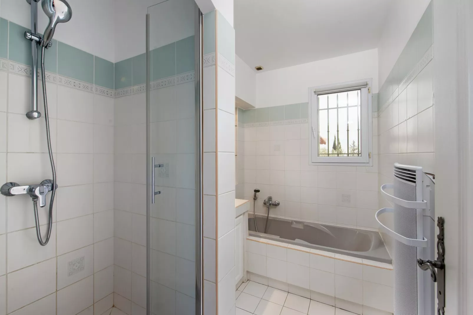 Villa Font du Roux-Bathroom