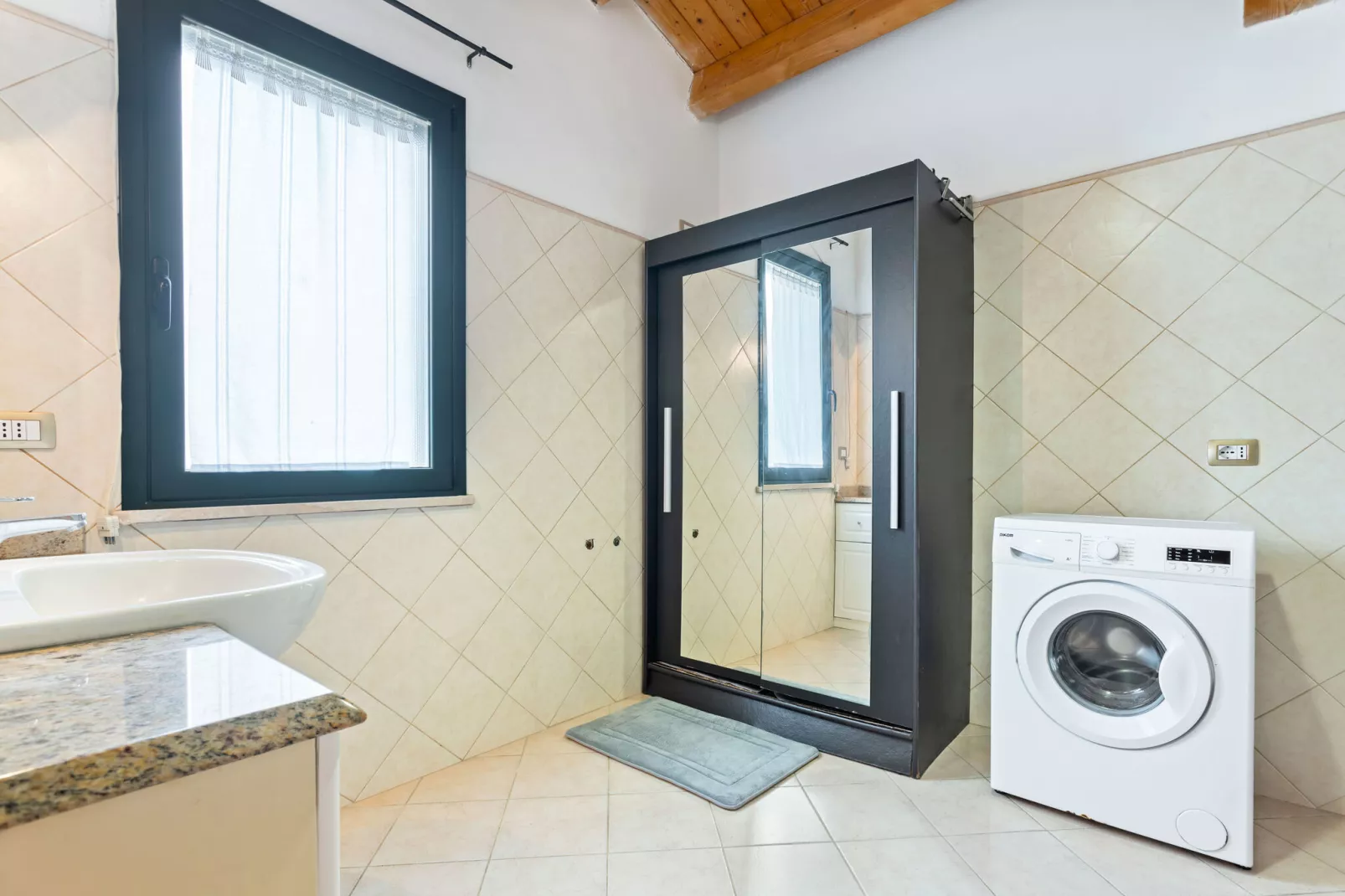 Villa Manca-Bathroom