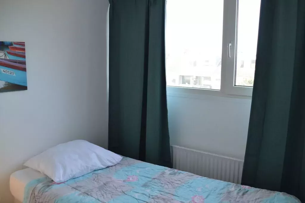 382008-Bedroom