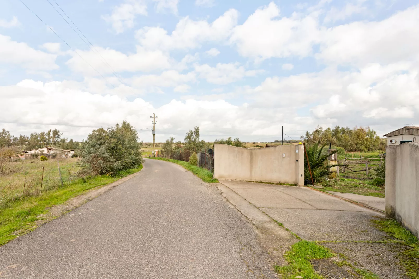 Villa Manca-Areas summer 1km