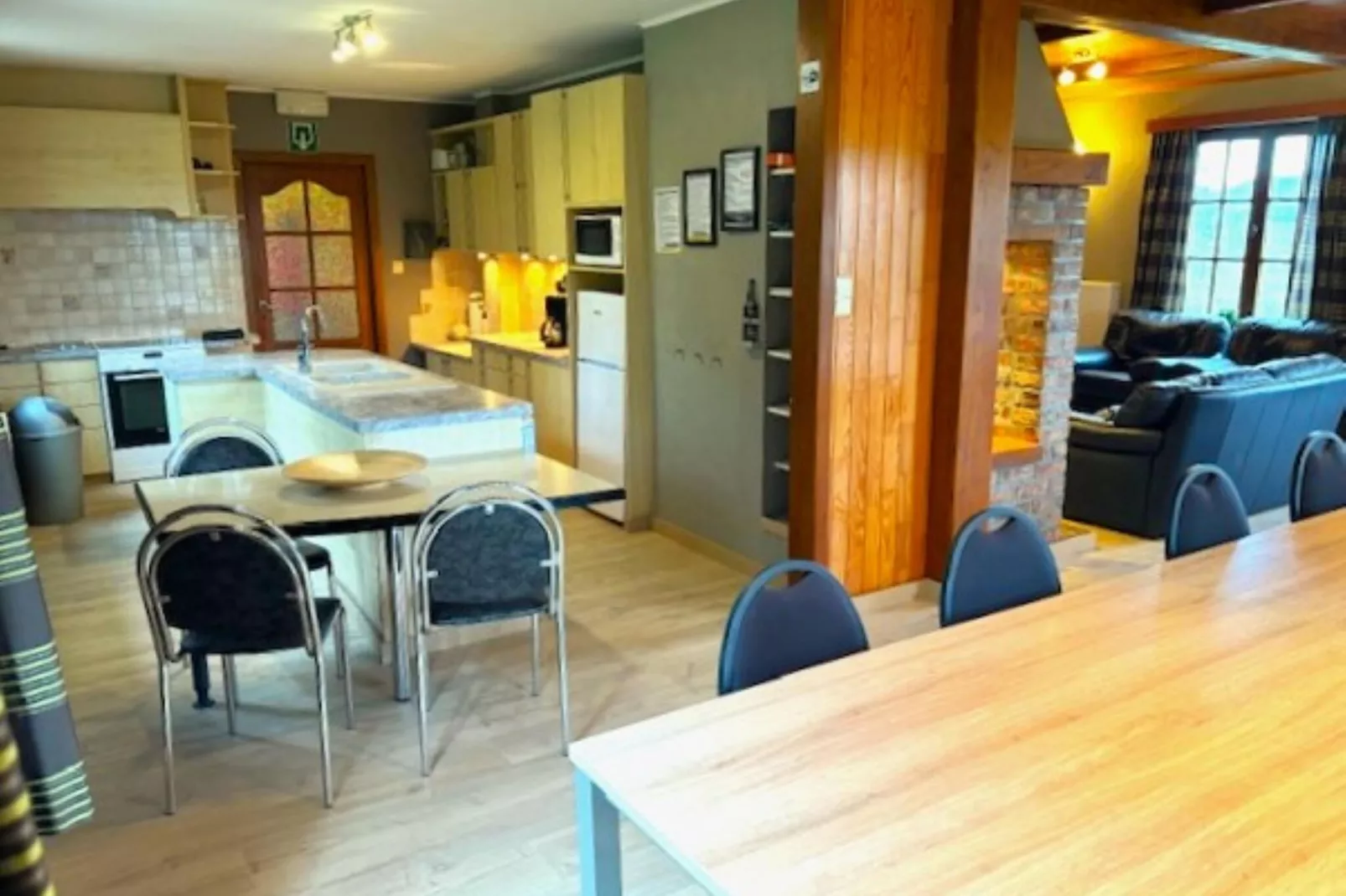 Le Bastillon-Kitchen