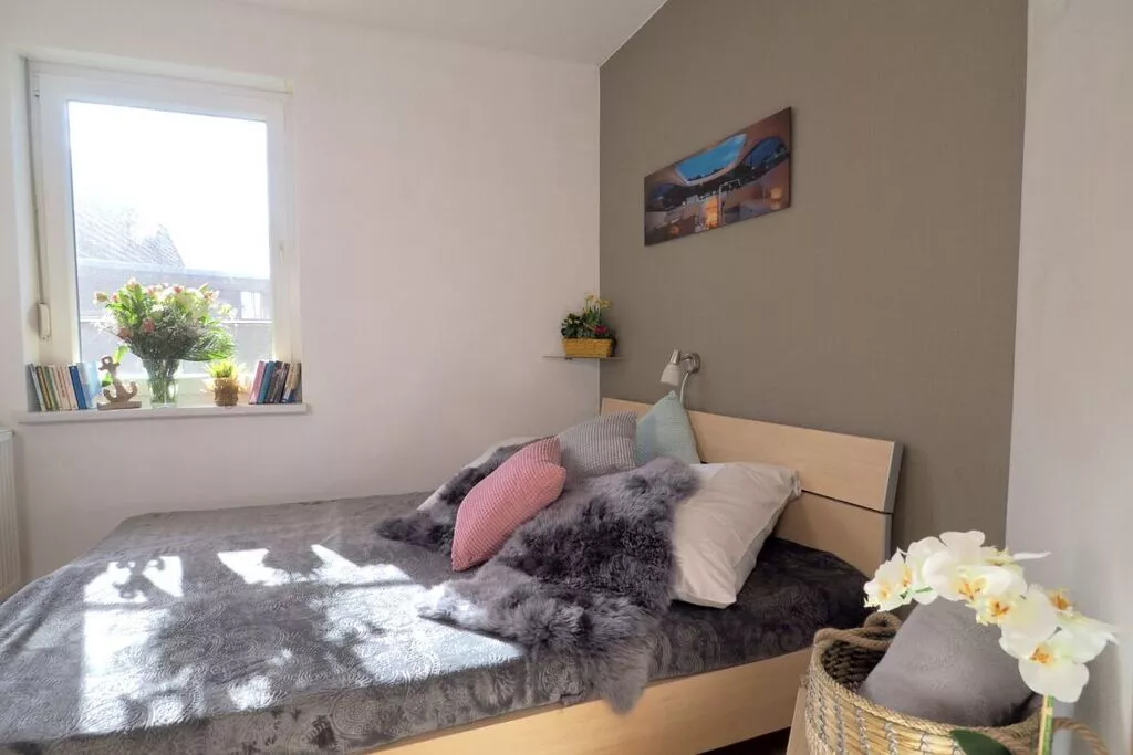 388757-Bedroom