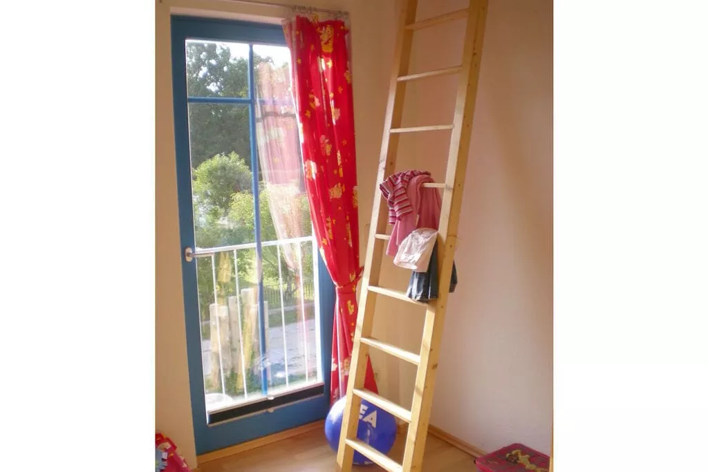 117690-Bedroom
