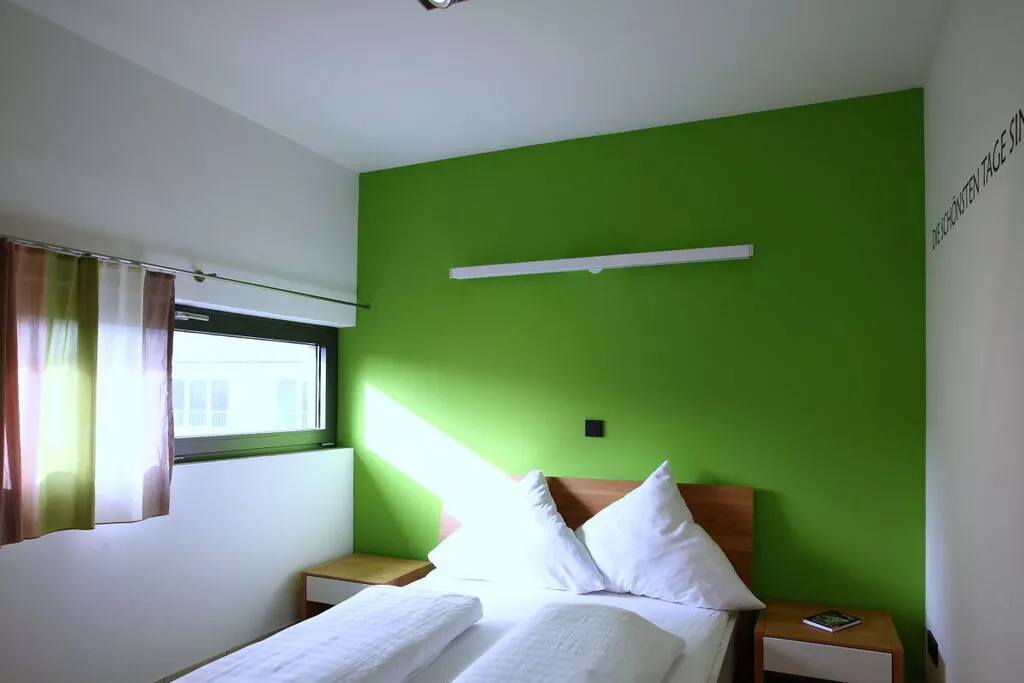 257914	-Bedroom
