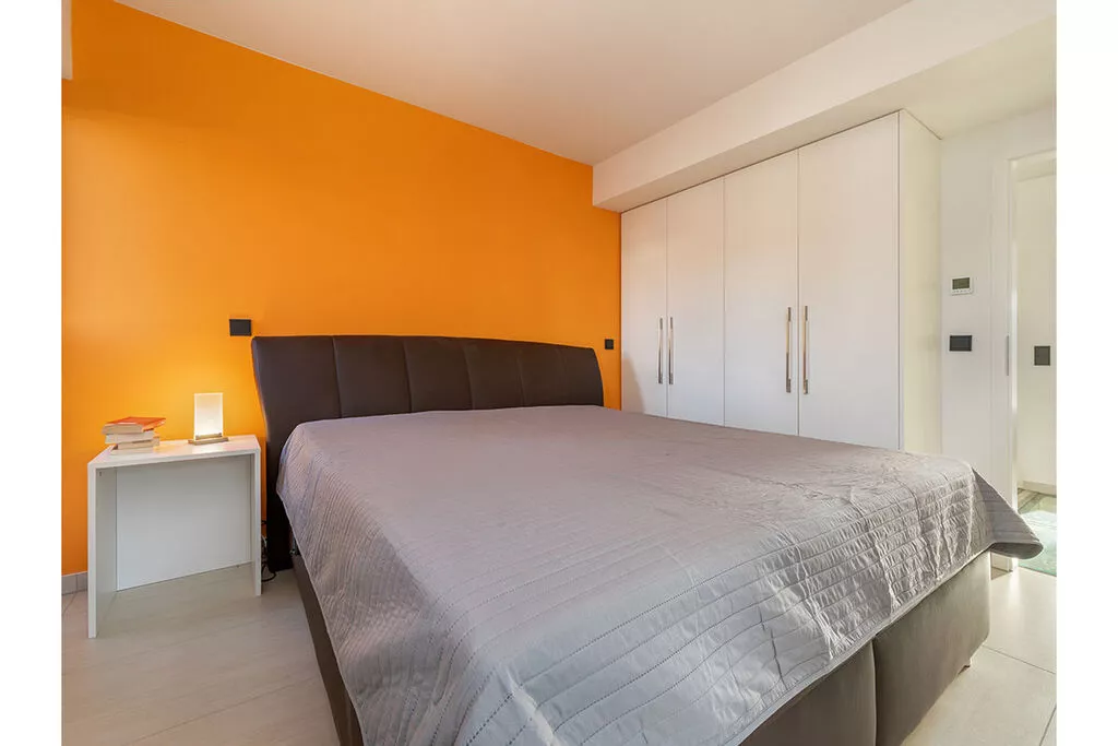 190284-Bedroom