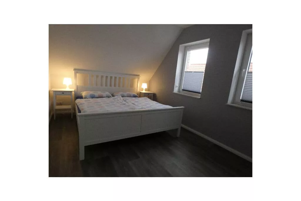 216495-Bedroom