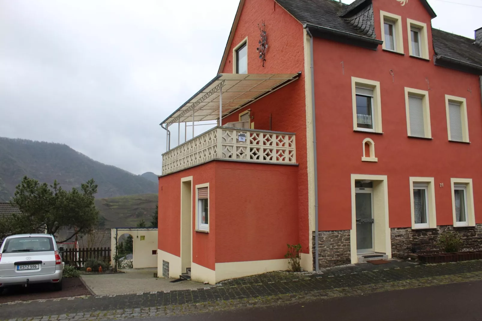Haus Moselblick-Außenbereich Sommer