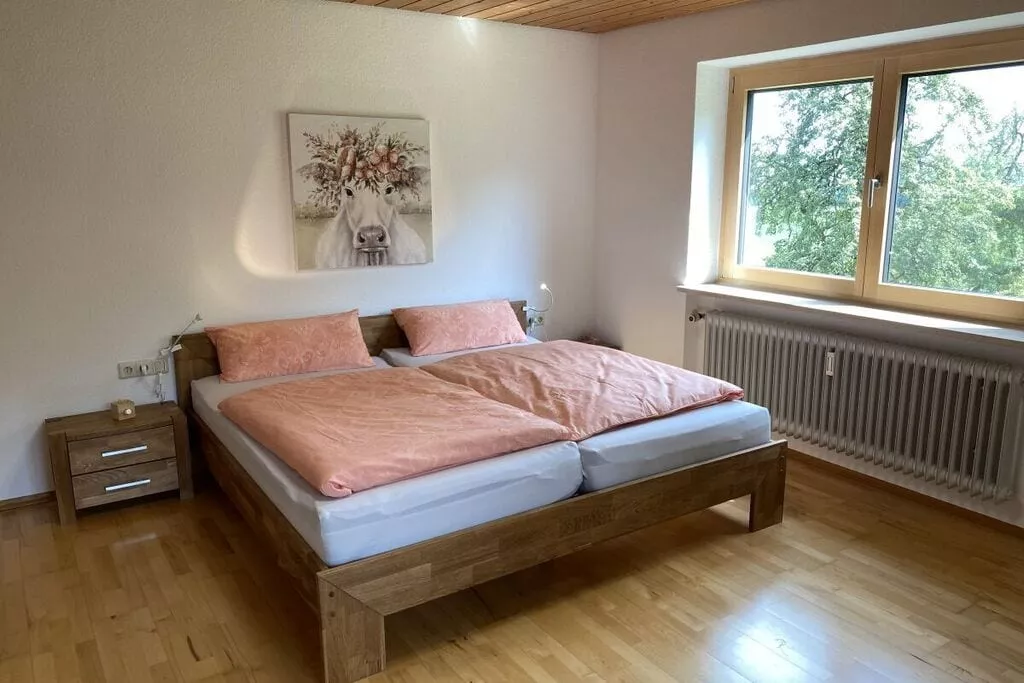 345885-Bedroom