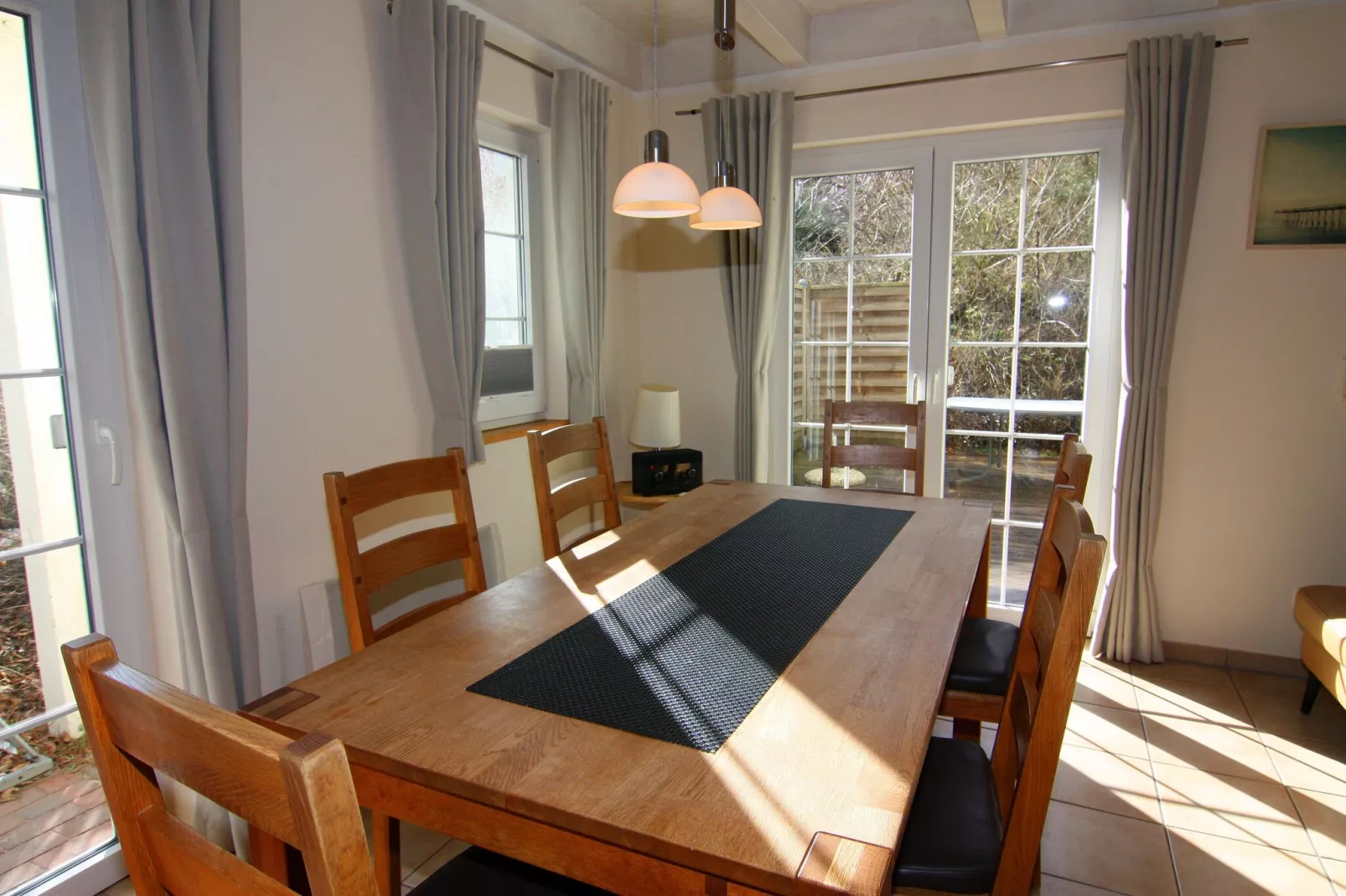DHH Strandhaus links-Dining room
