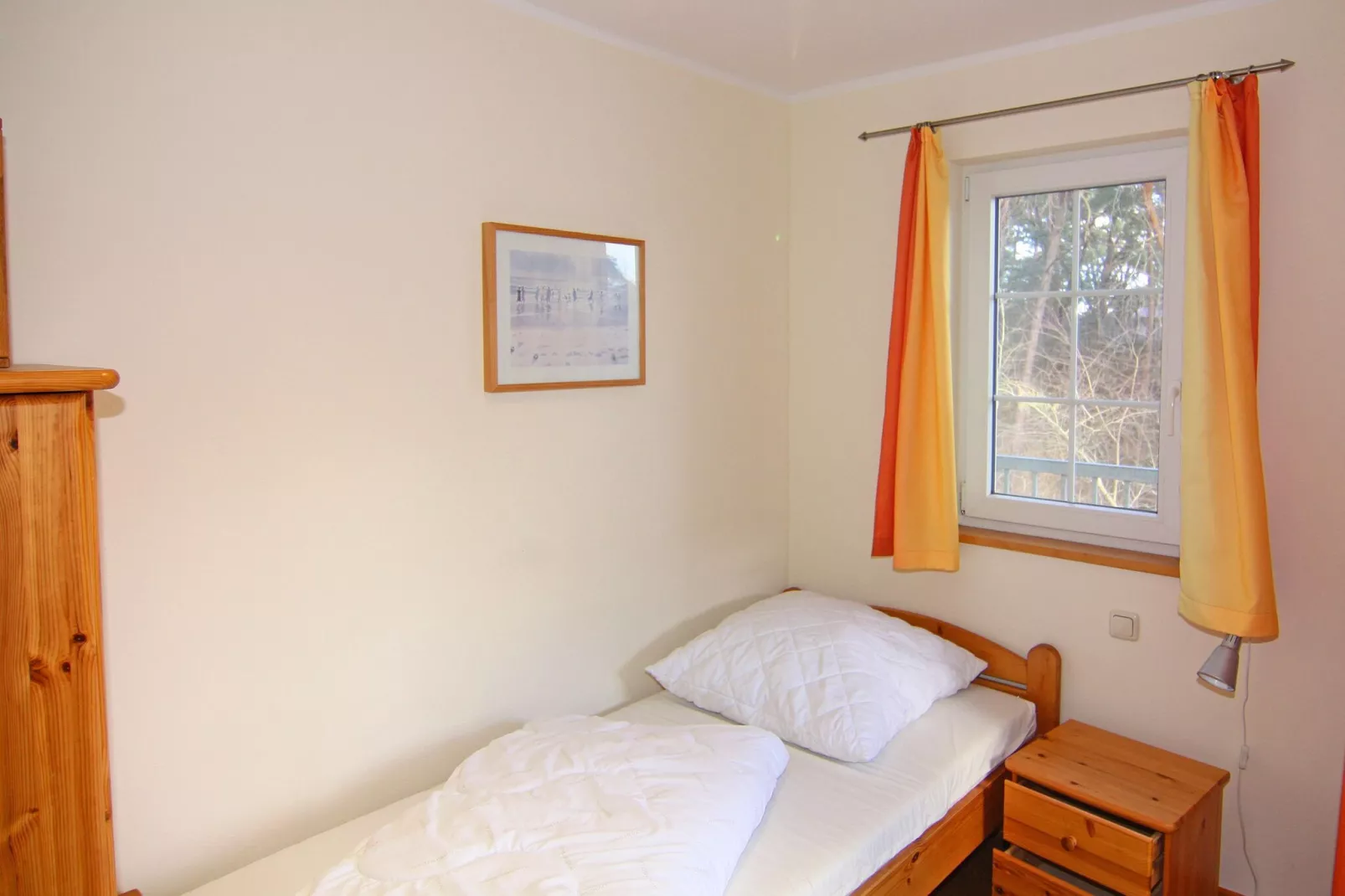 DHH Strandhaus links-Bedroom
