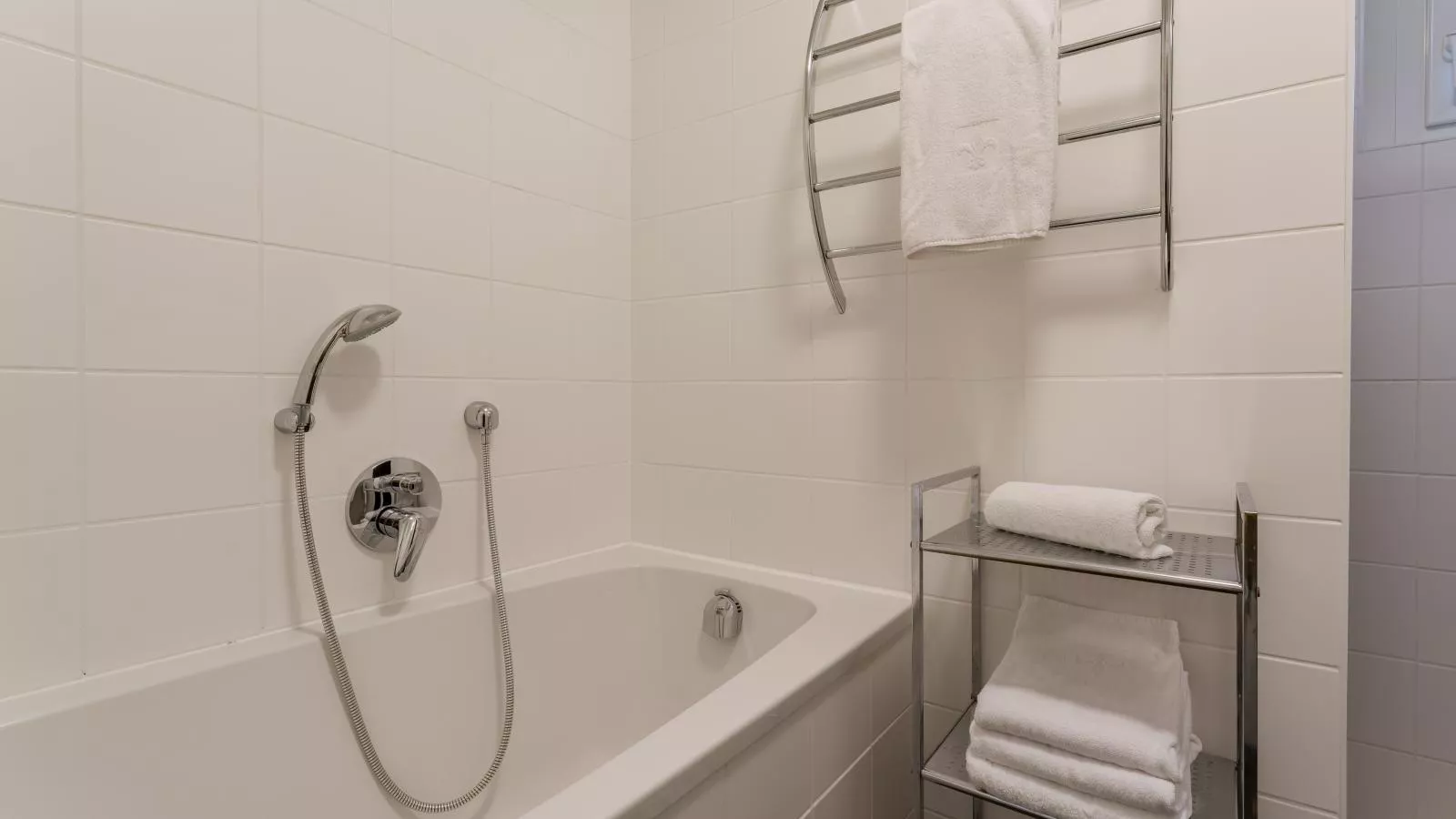 Westside-Bathroom