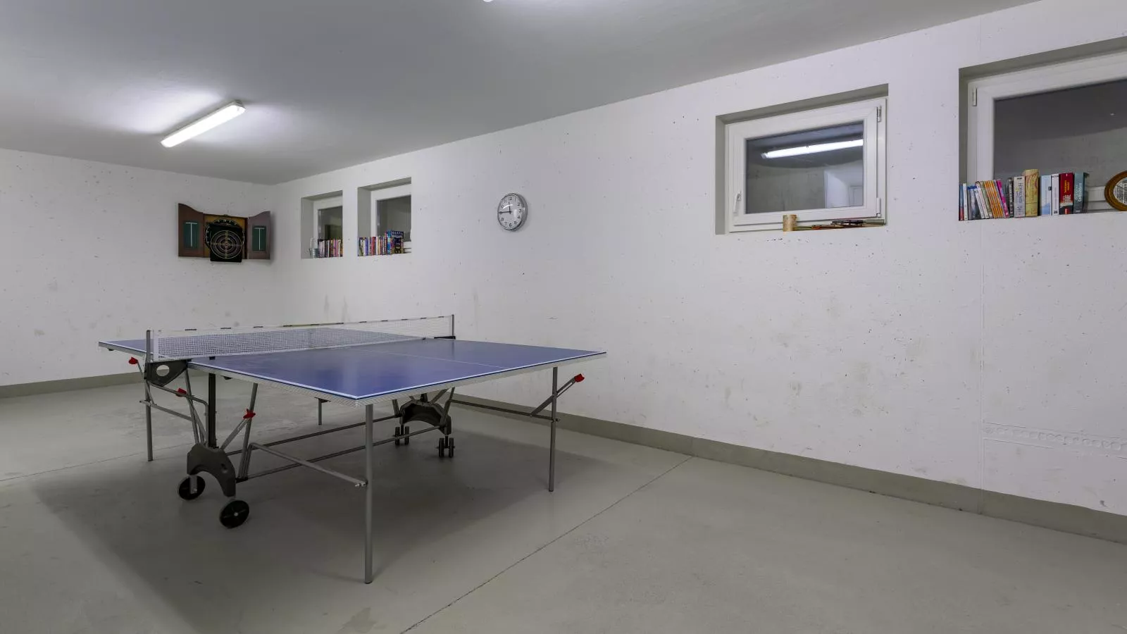 Westside-Recreation room