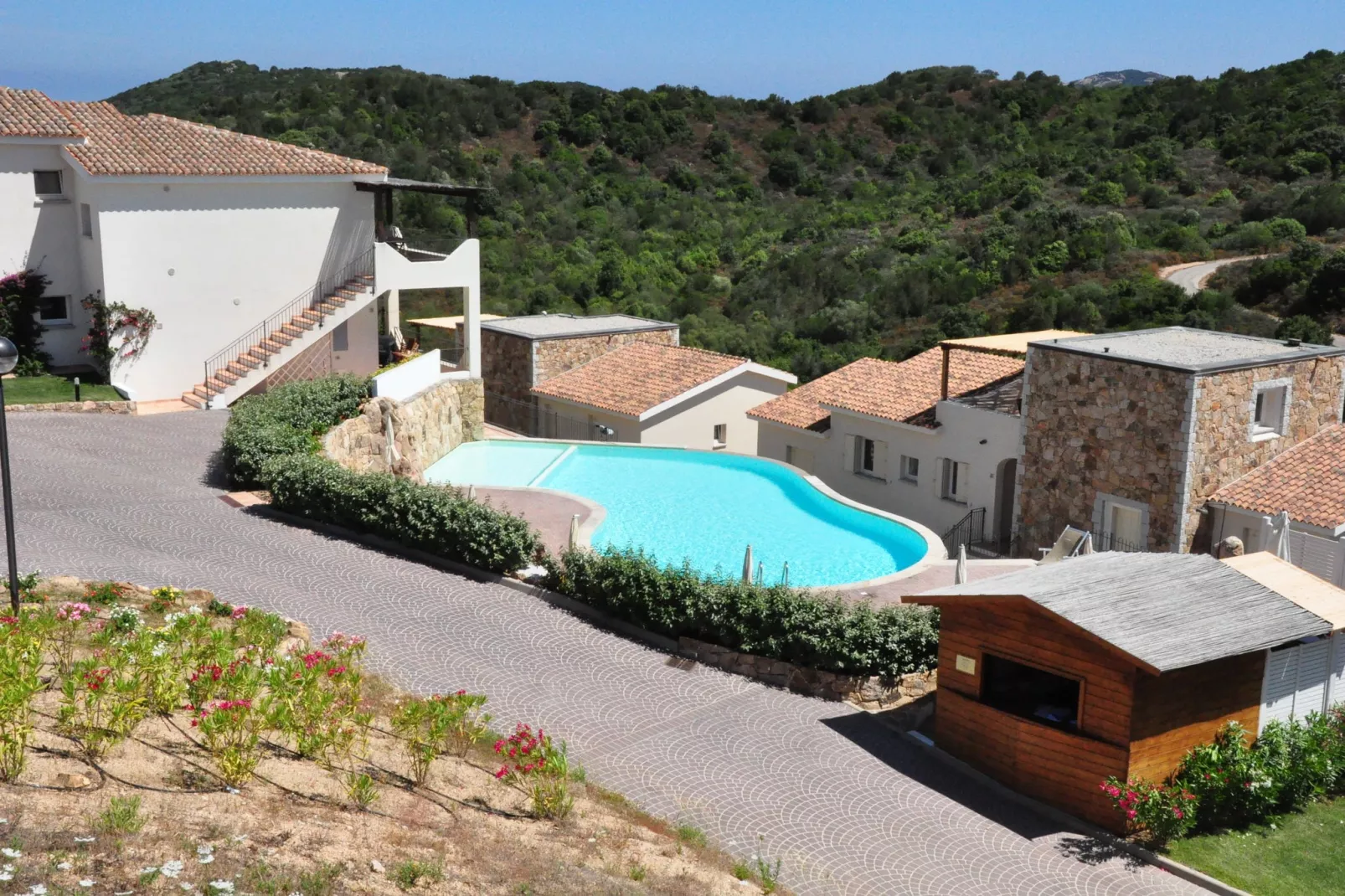Ea Bianca Bilo 4-Pool