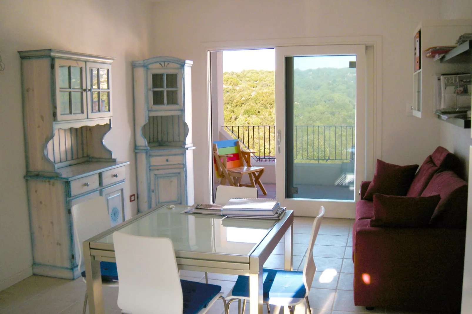 Ea Bianca Bilo 4-Living room