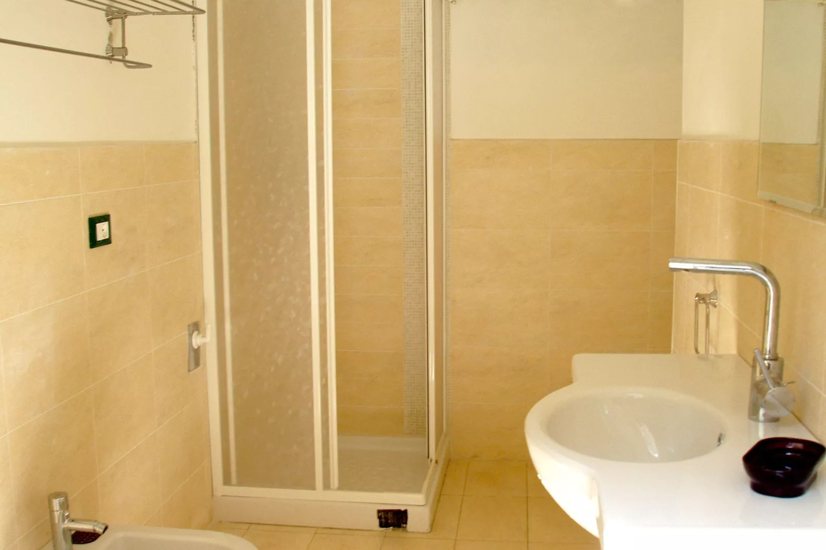 Ea Bianca Bilo 4-Bathroom