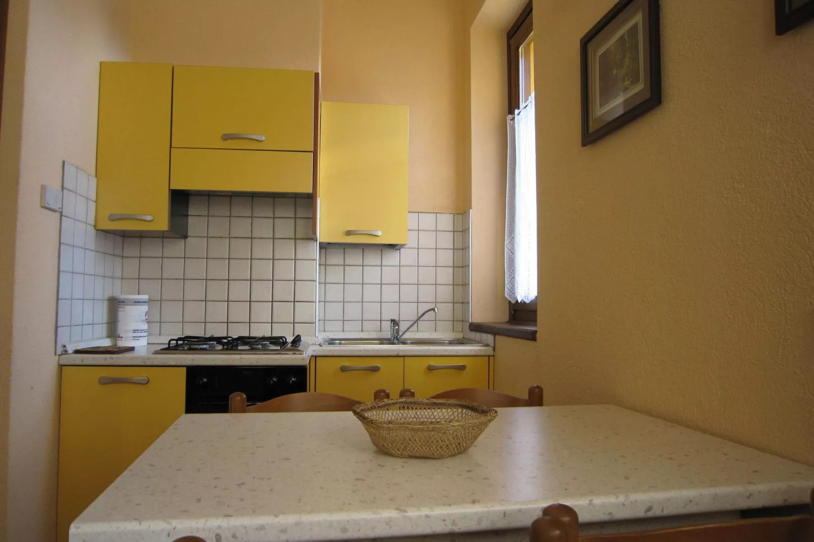 Ginestra-Kitchen