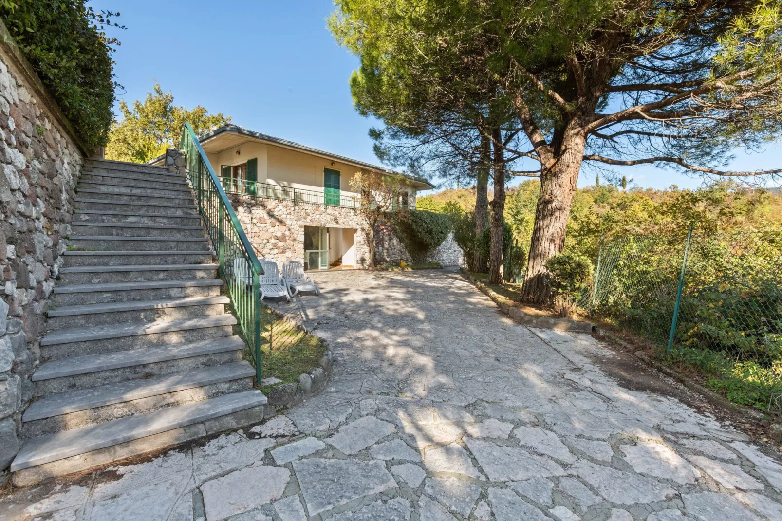 Villa Barono-Exterior summer