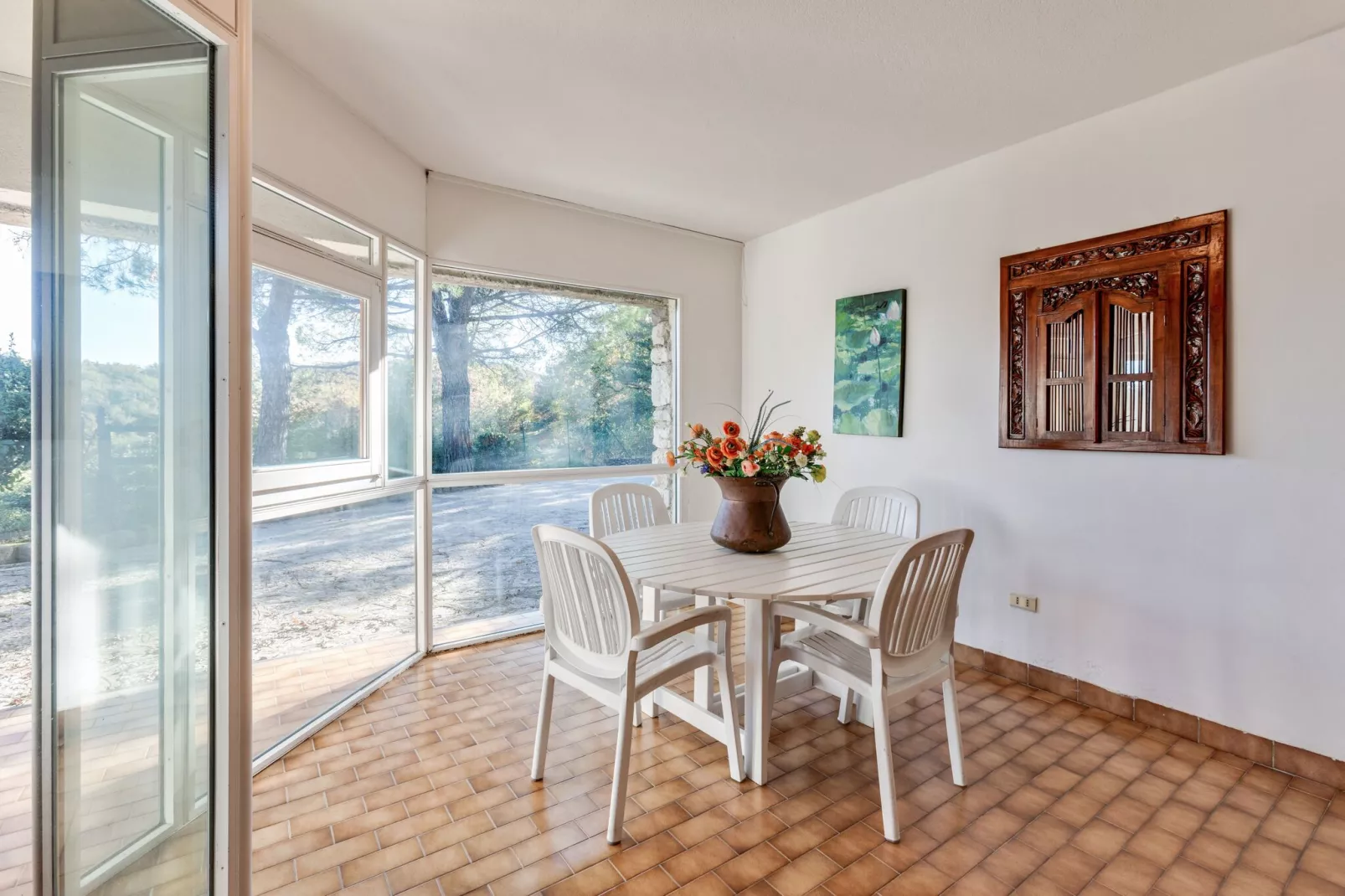 Villa Barono-Dining room