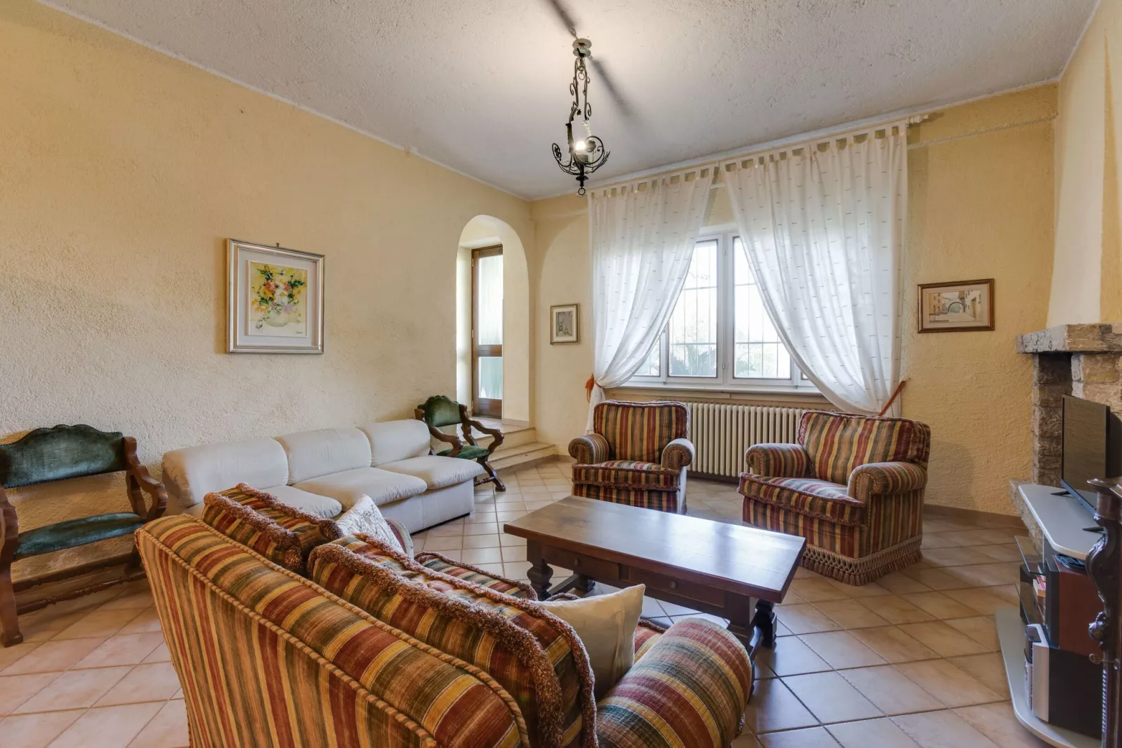 Villa Vista Lago-Salon