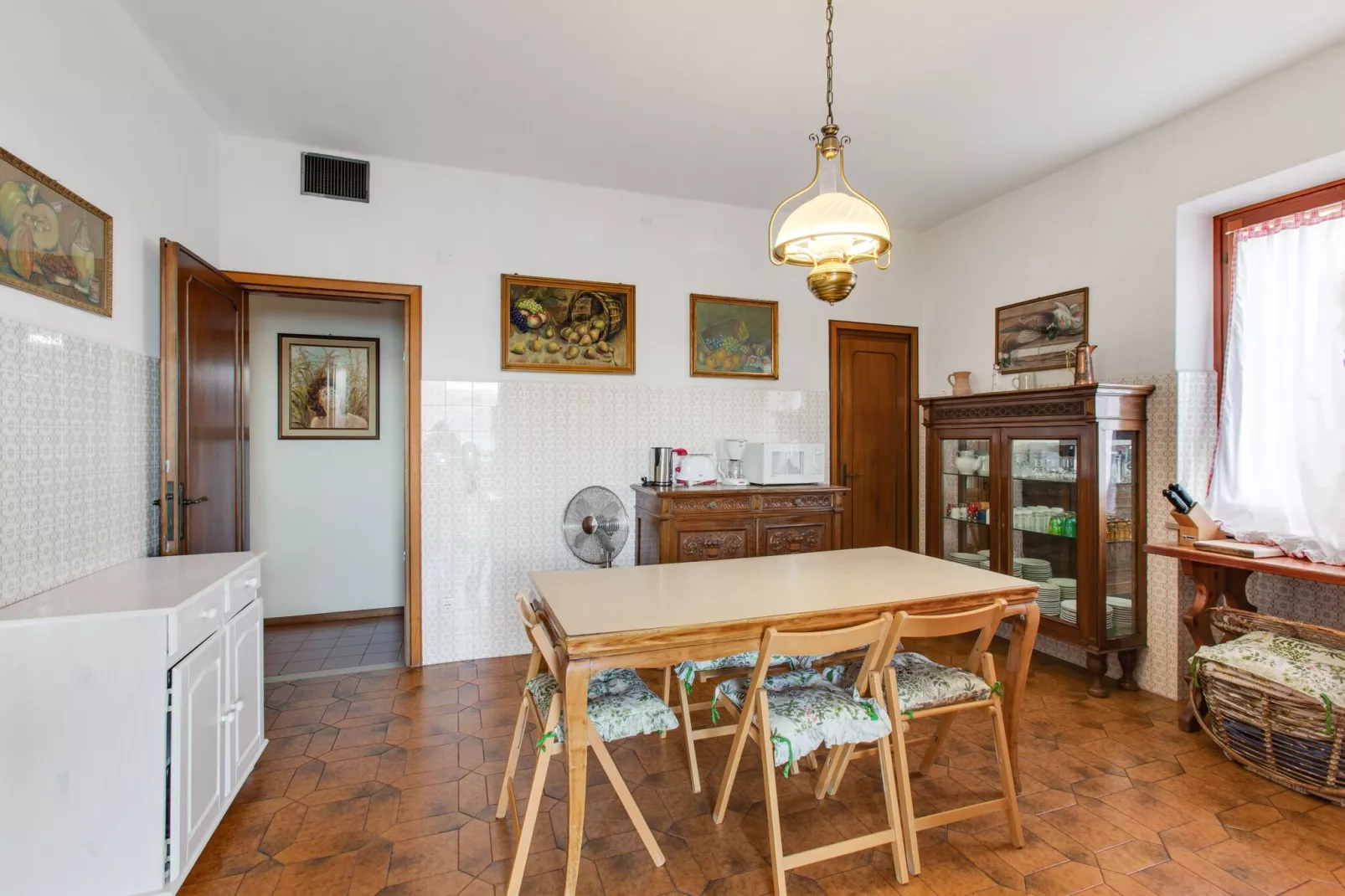 Villa Vista Garda-Salle à manger