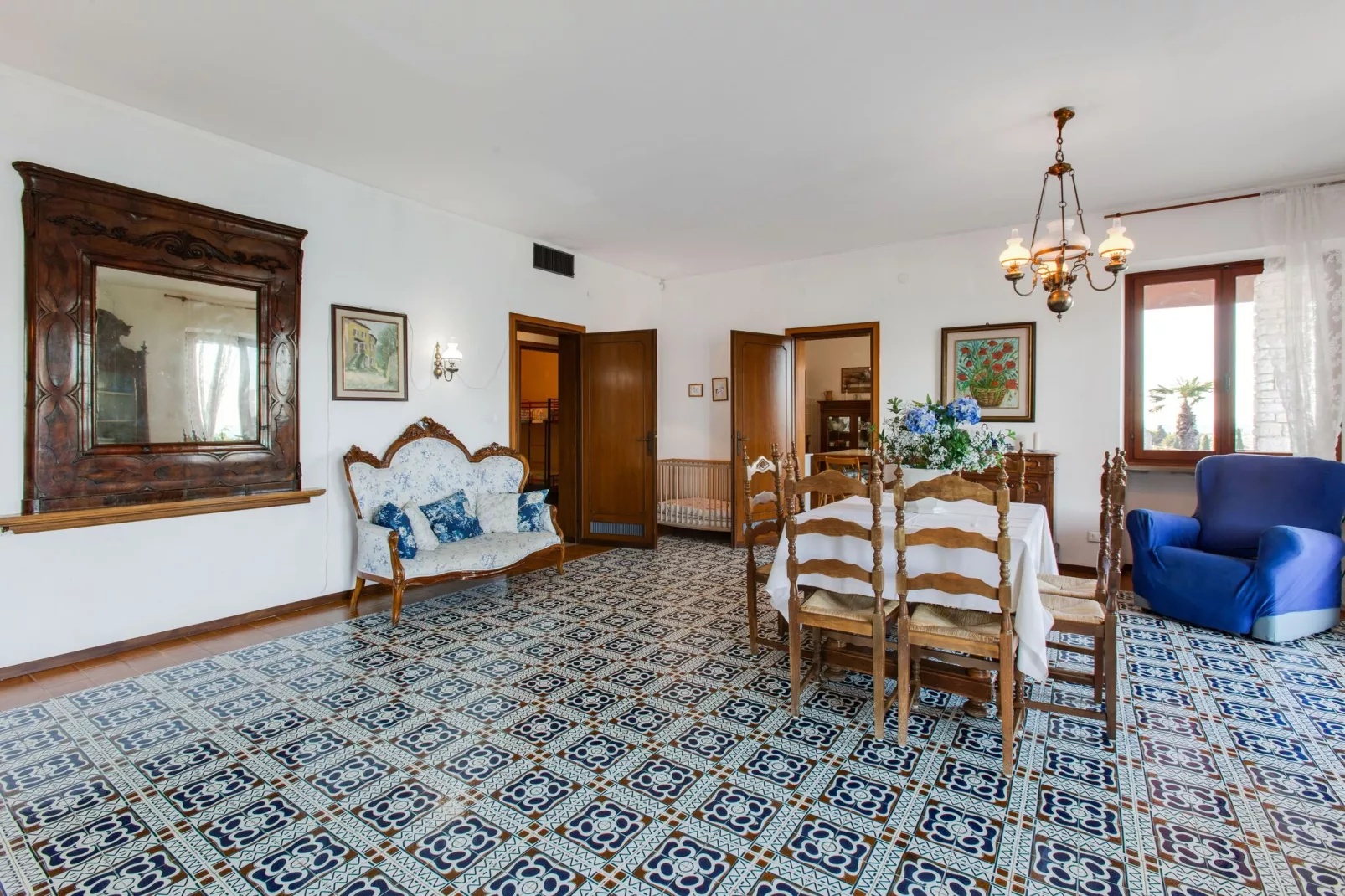 Villa Vista Garda-Salle à manger