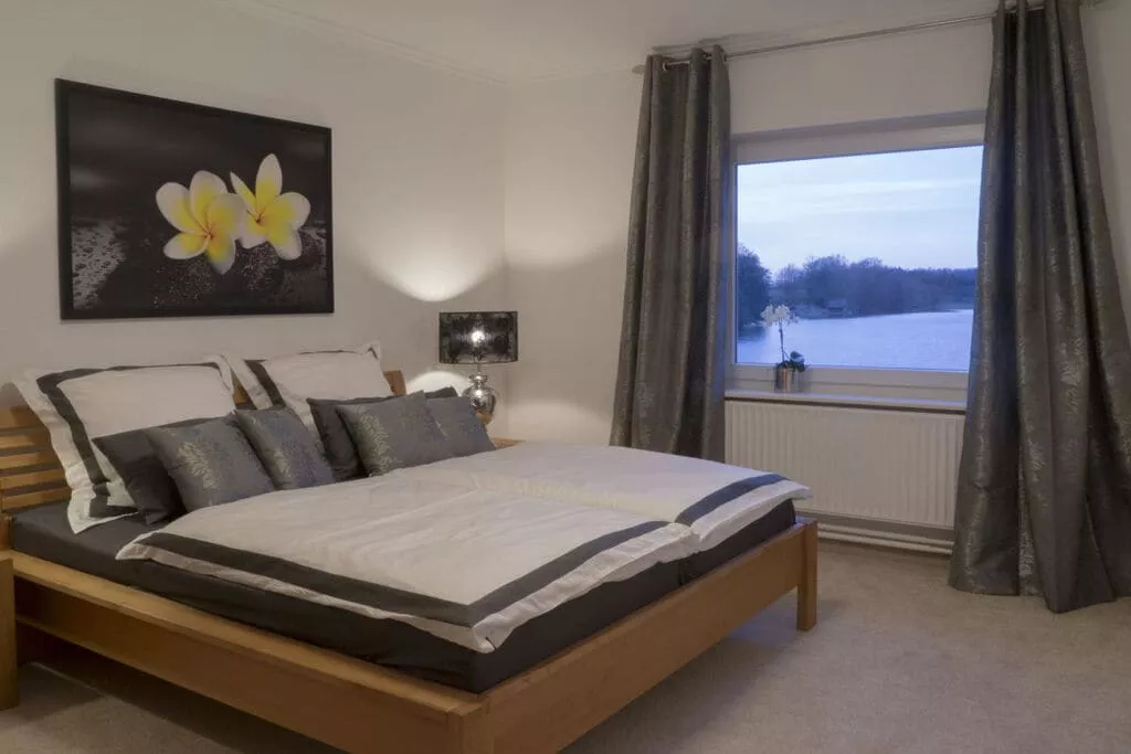 181220-Bedroom