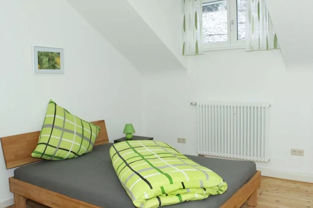 195863-Bedroom