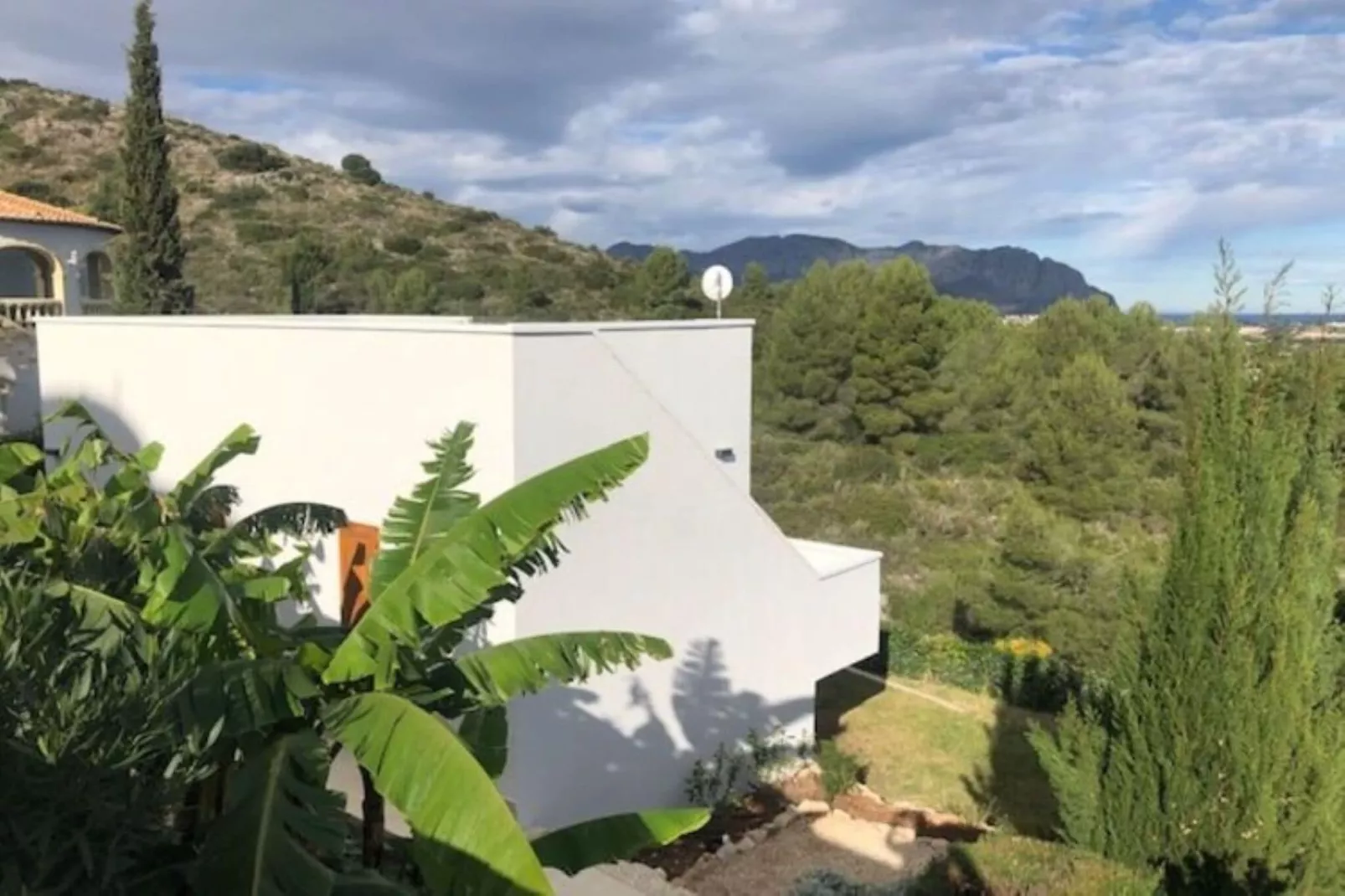 Alegria View-Gardens summer