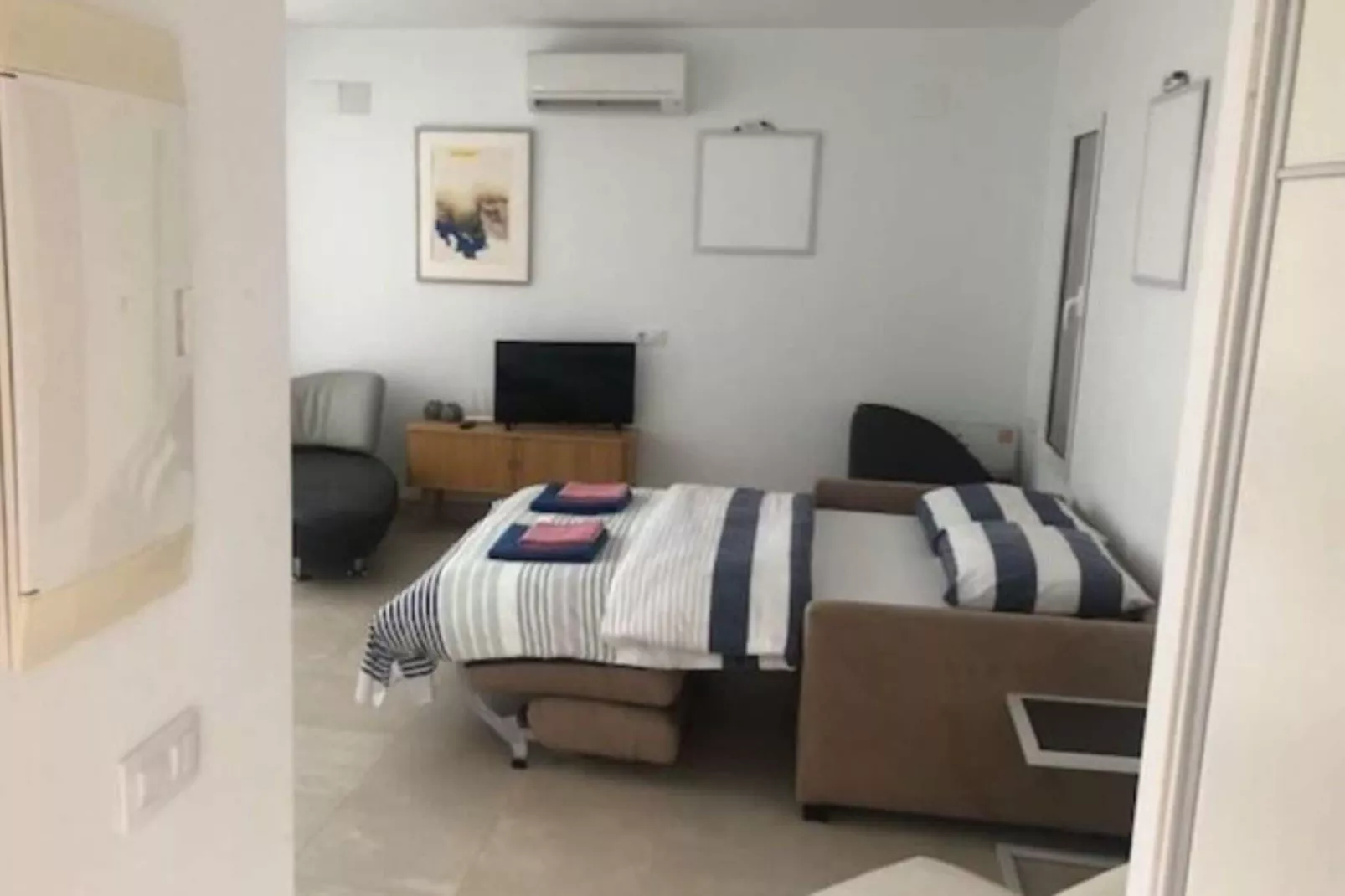 Alegria View-Living room
