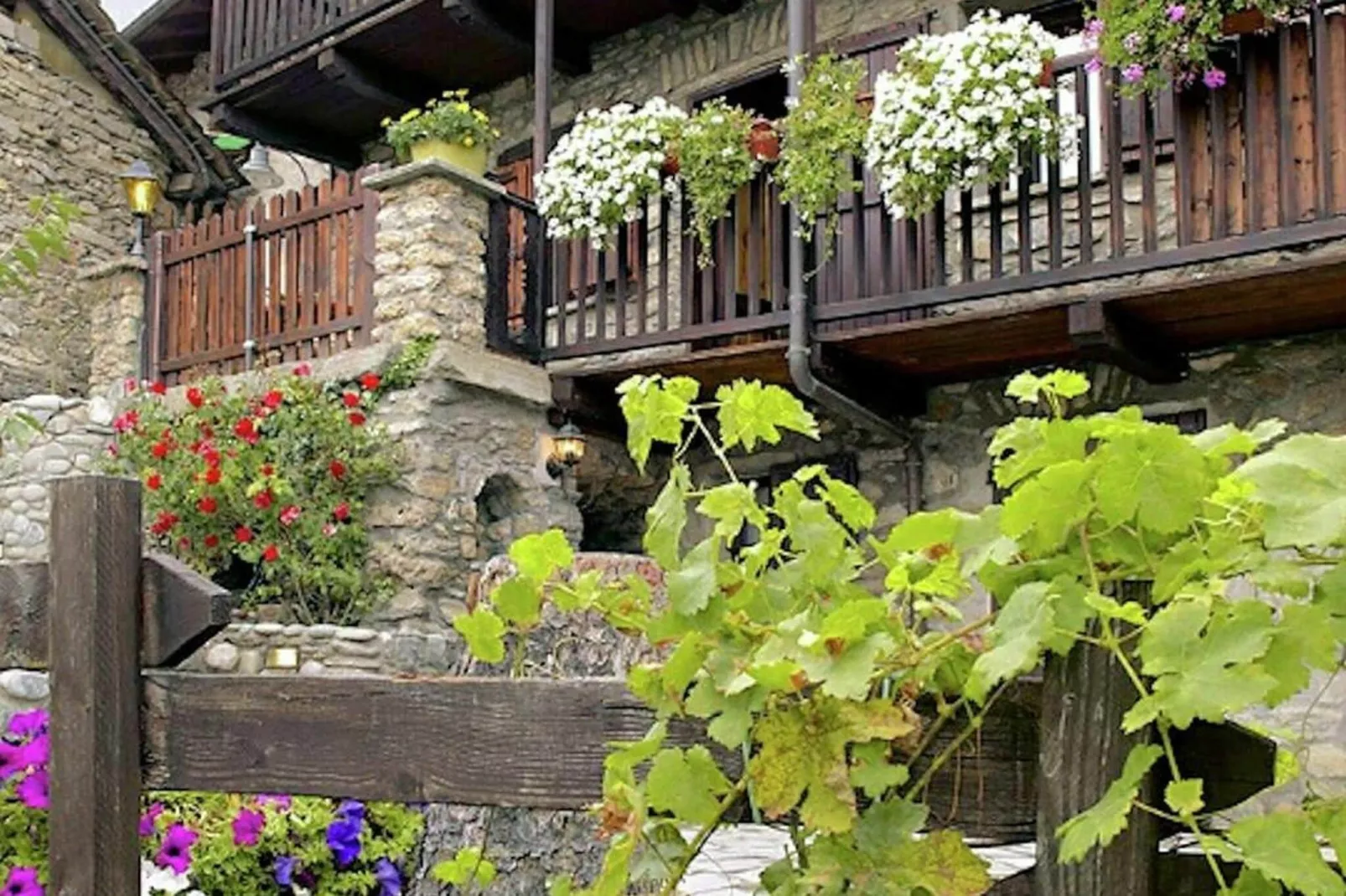 La Dimora-Exterior summer