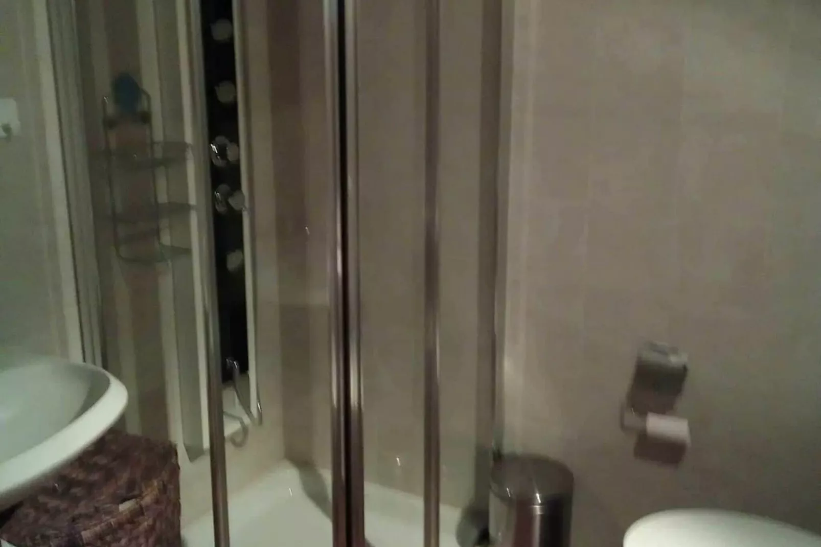 La Dimora-Bathroom